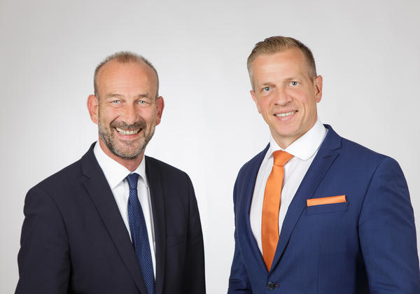 B&uuml;rgervorsteher Martin Kindl (re.) und B&uuml;rgermeister Uwe Schmitz