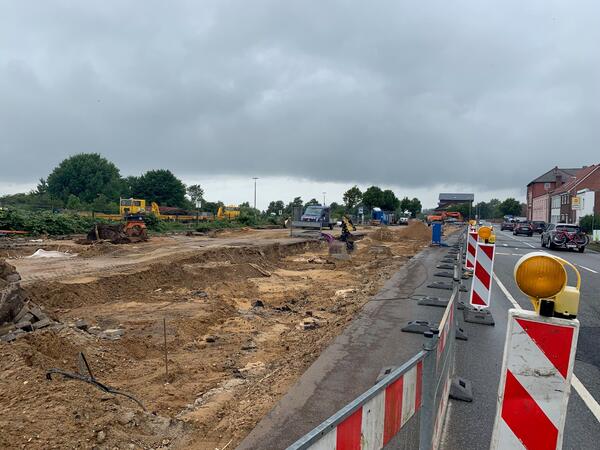 Bahn&uuml;bergang Au&szlig;enhafen Verlegung