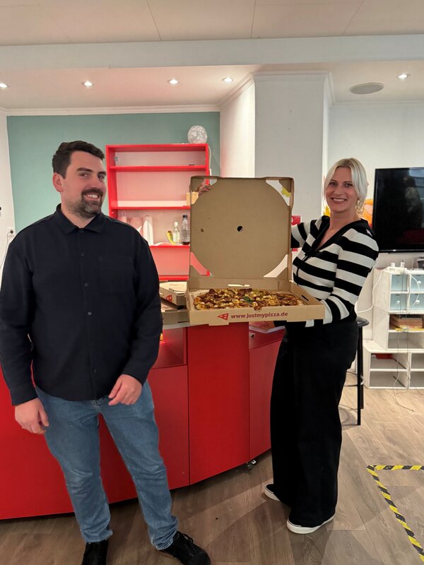 Pizza & Job 1