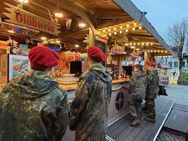 rekruten-gl&uuml;hwein-odin