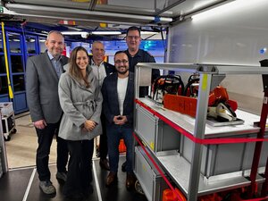 FF &Uuml;bergabe Ger&auml;tewagen-Logistik
