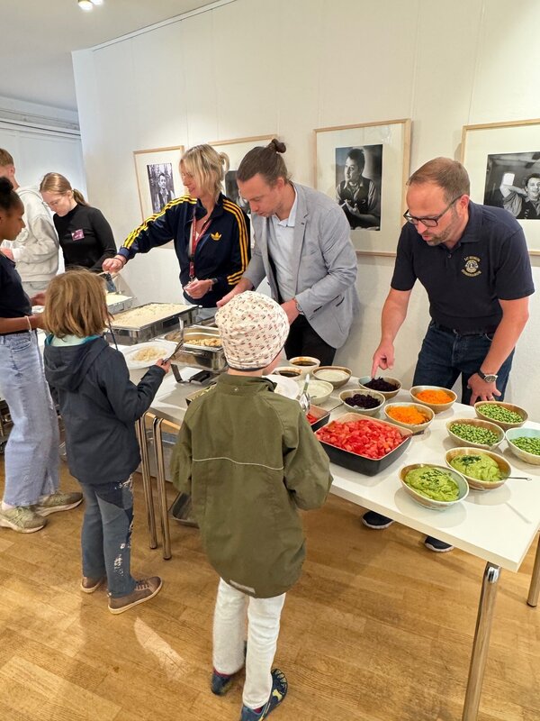 l&uuml;ttsom mittagsbuffet