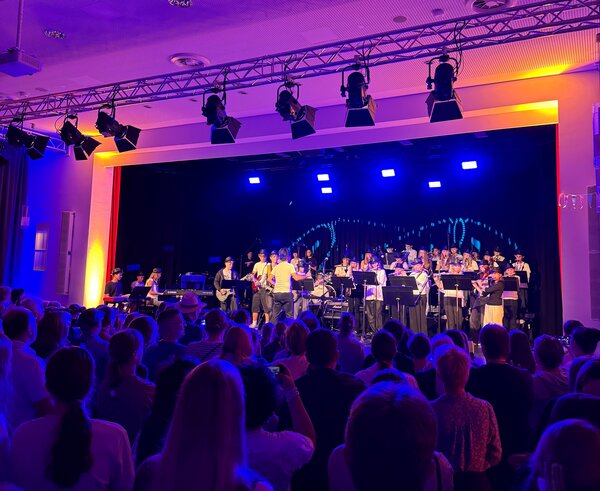 er&ouml;ffnung sanierte aula tss